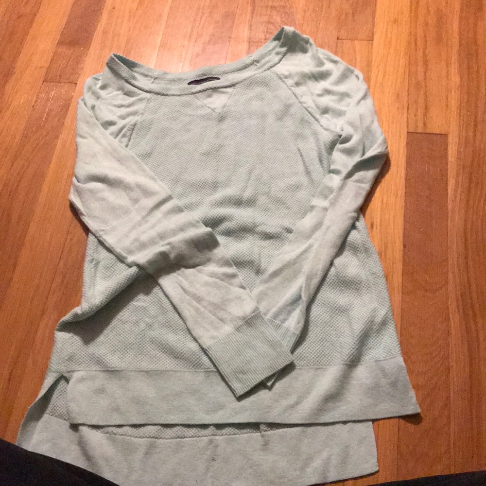 long sleeve american eagle sweater shirt
